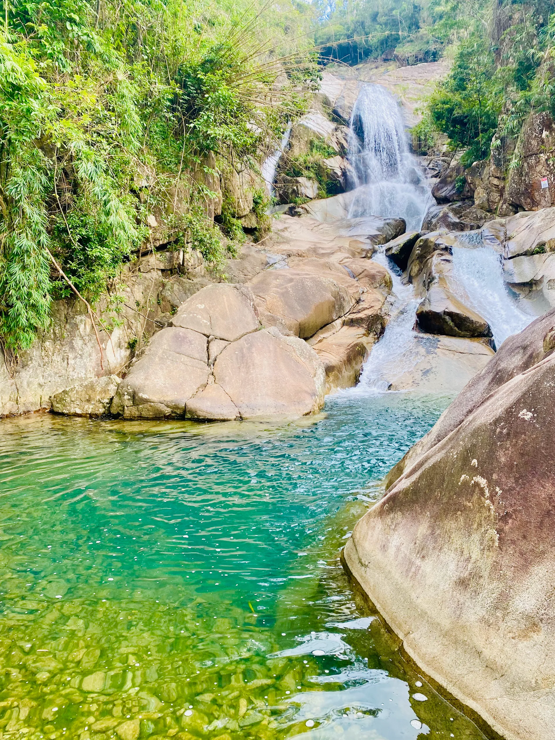 Thác Khe Vằn ở đâu? Nguồn gốc và vẻ đẹp hoang sơ